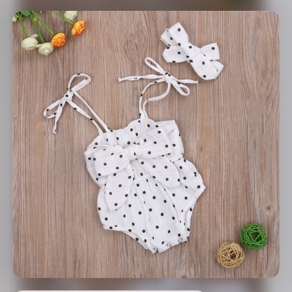 White‎ & Black polka dot Romper & headband set child size 12-18 months - Picture 10 of 10